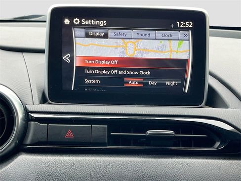 Used 2017 MAZDA MX-5 Miata Grand Touring image 32