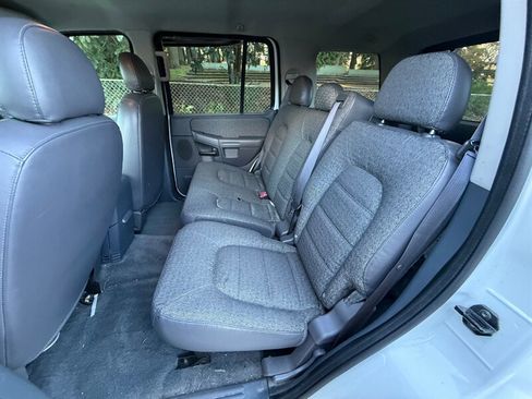 Used 2003 Ford Explorer XLS image 14