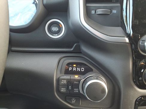 New 2026 RAM 1500 Big Horn AWD/4WD image 15