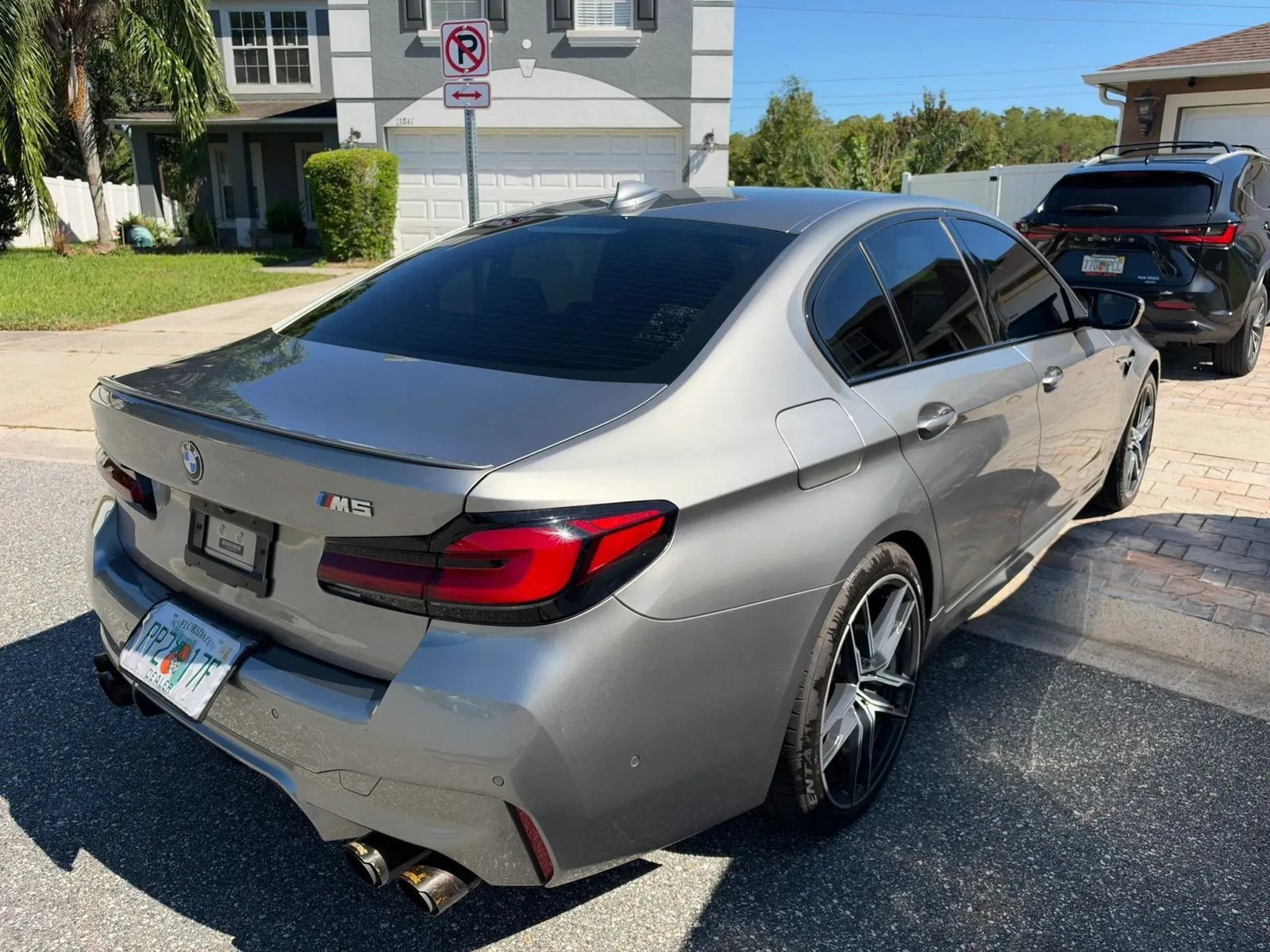 Used 2021 BMW M5 w/ Executive Package AWD/4WD image 4