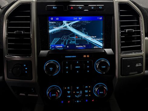 Used 2020 Ford F250 Lariat image 10