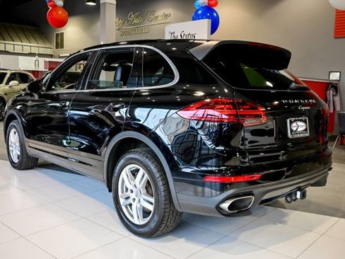 Used 2016 Porsche Cayenne image 7