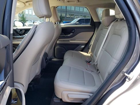 Used 2023 Lincoln Corsair AWD w/ Equipment Group 101A image 31