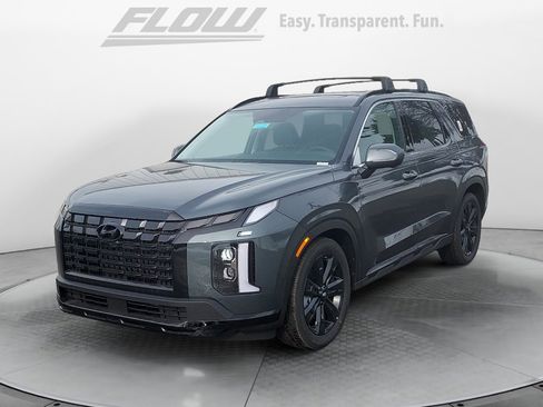 Certified 2025 Hyundai Palisade XRT image 3