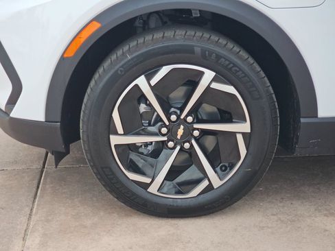 New 2026 Chevrolet Equinox EV LT w/ Comfort Package FWD image 35