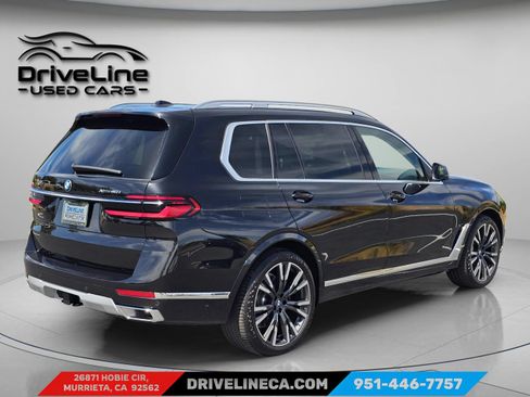 Used 2025 BMW X7 xDrive40i w/ Premium Package AWD/4WD image 8