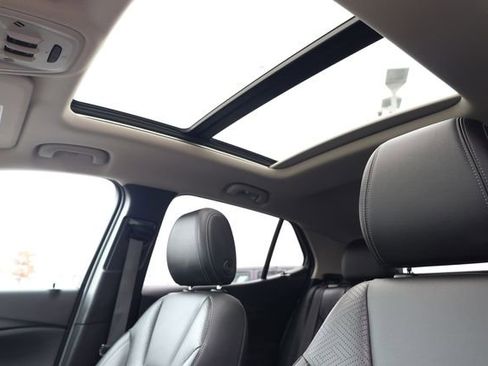 Used 2022 Buick Encore GX Essence w/ Experience Buick Package image 27