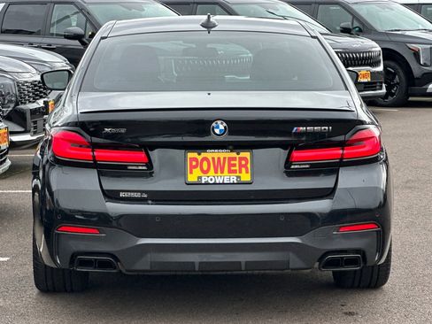 Used 2023 BMW M550i xDrive w/ Dynamic Handling Package image 5