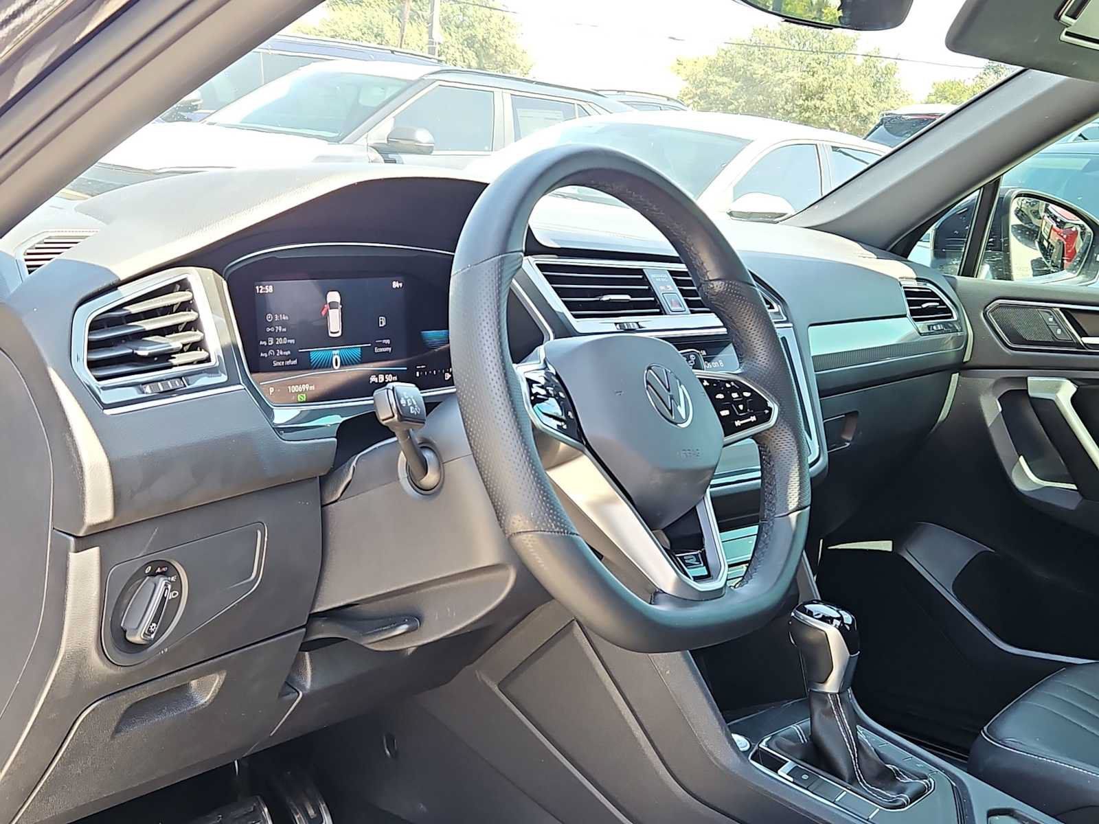 Used 2023 Volkswagen Tiguan SE R-Line FWD image 2