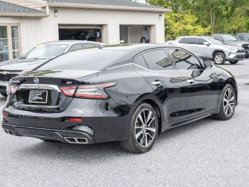 Used 2022 Nissan Maxima SV w/ Floor Mat Group FWD image 12