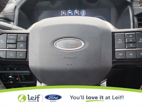 Used 2023 Ford Expedition Platinum image 19