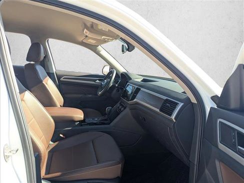 Used 2023 Volkswagen Atlas SE image 17