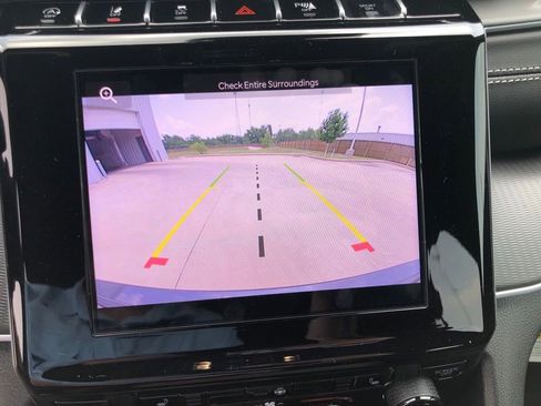 New 2025 Jeep Grand Cherokee Altitude image 24