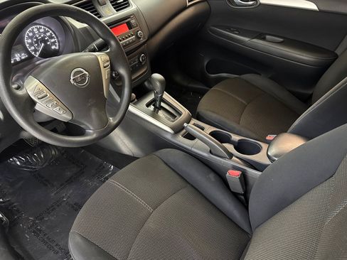Used 2016 Nissan Sentra S FWD image 4