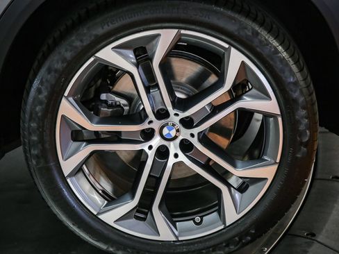 Used 2026 BMW X5 sDrive40i RWD image 11