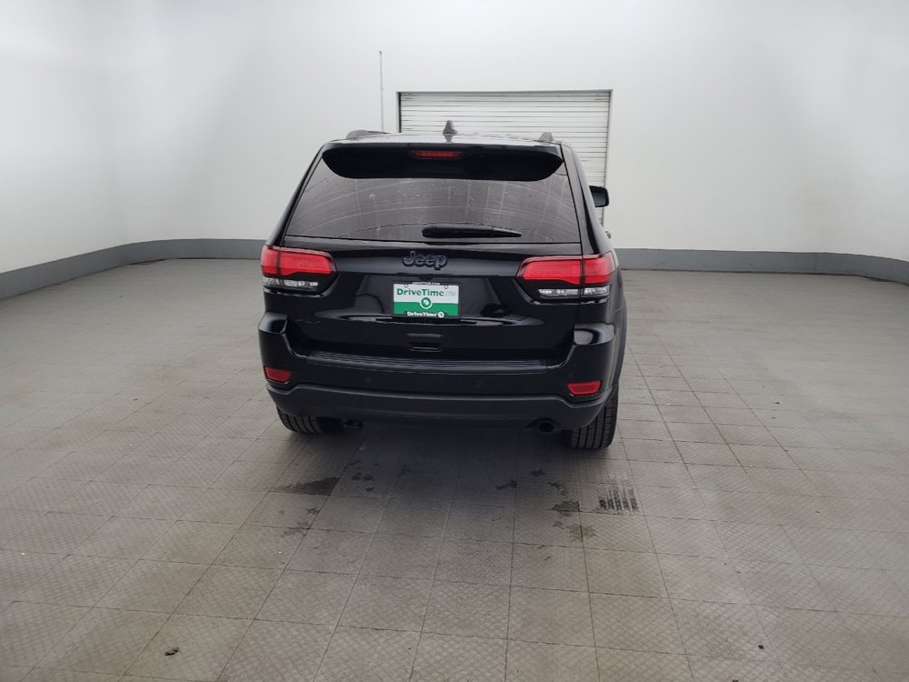 Used 2019 Jeep Grand Cherokee Laredo AWD/4WD image 7