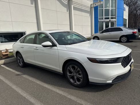 Used 2024 Honda Accord EX image 10