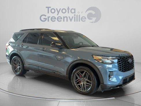 Used 2025 Ford Explorer ST AWD/4WD image 8