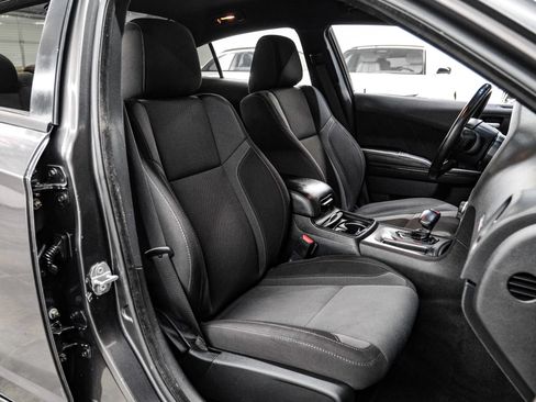Used 2021 Dodge Charger SXT w/ Blacktop Package RWD image 33