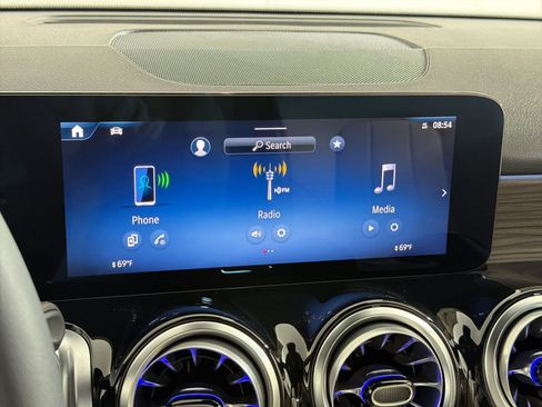 New 2026 Mercedes-Benz GLB 250 4MATIC image 22