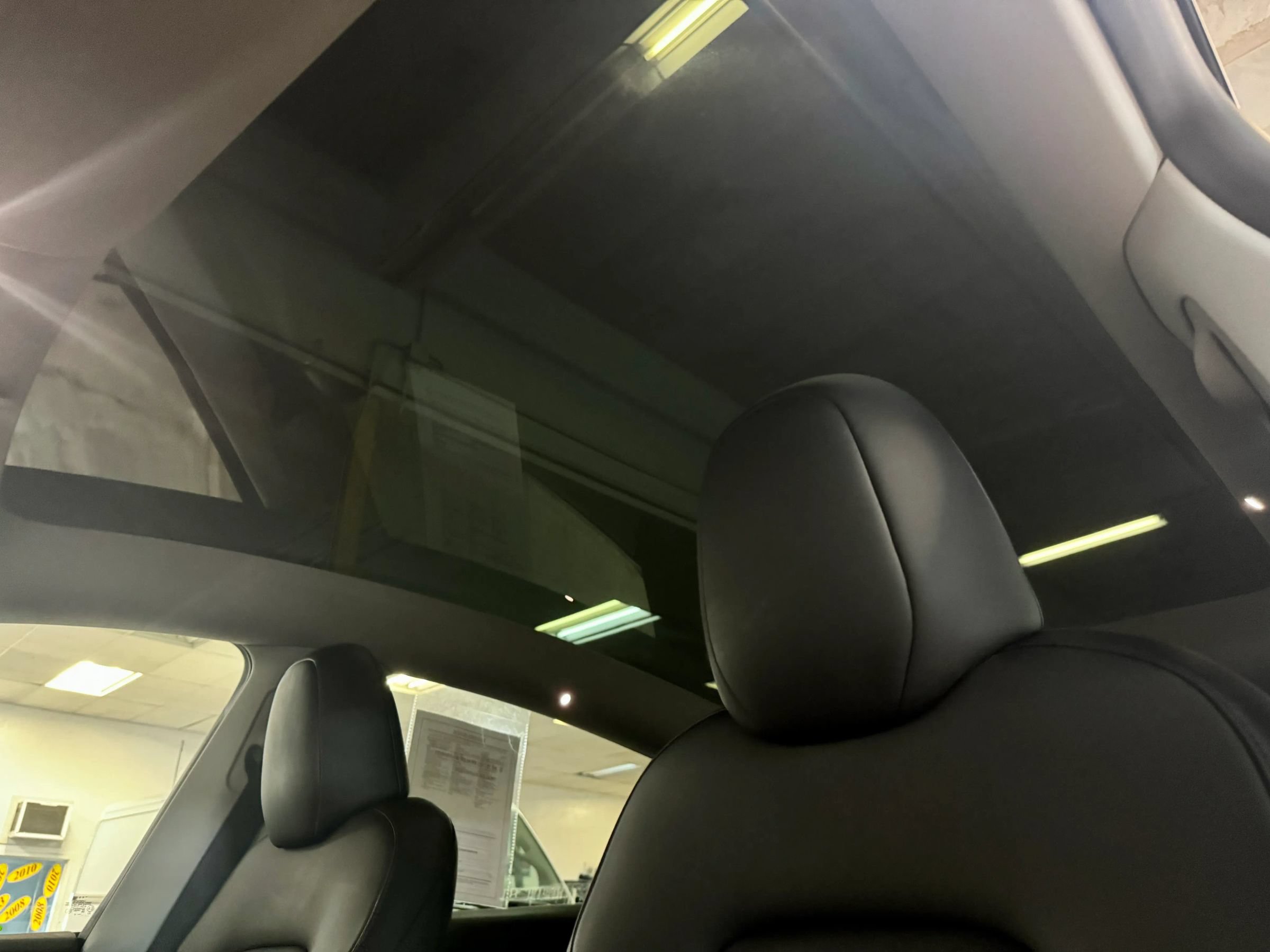 Used 2024 Tesla Model Y Long Range AWD/4WD image 12