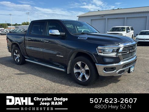 Used 2019 RAM 1500 Laramie AWD/4WD image 1