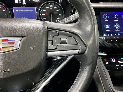 Used 2020 Cadillac XT6 Premium Luxury image 14