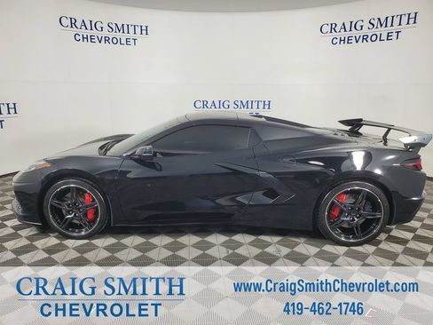 Used 2024 Chevrolet Corvette Stingray Premium Conv w/ Z51 Performance Package RWD image 2