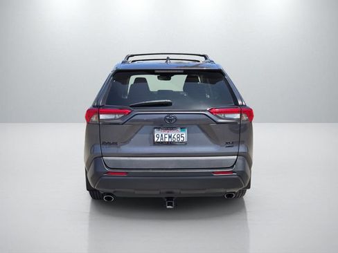 Used 2022 Toyota RAV4 XLE w/ Convenience Package AWD/4WD image 5