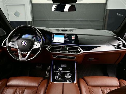 Used 2021 BMW ALPINA XB7 image 18