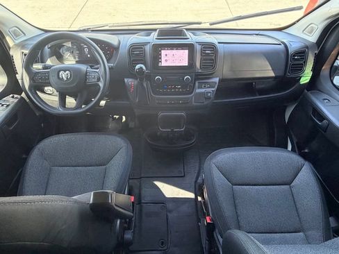 Used 2024 RAM ProMaster 2500 w/ Convenience Group FWD image 21