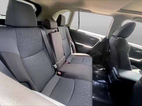 Used 2025 Toyota RAV4 XLE w/ Convenience Package FWD image 19