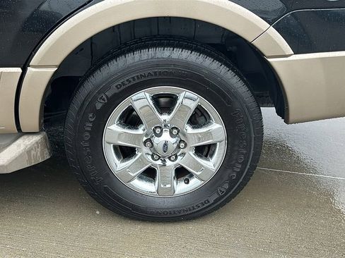 Used 2014 Ford Expedition XLT w/ Equipment Group 202A image 18