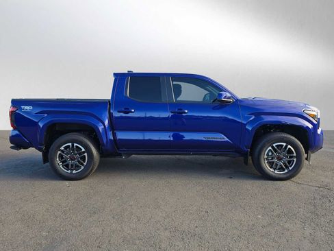 Certified 2024 Toyota Tacoma TRD Sport image 2