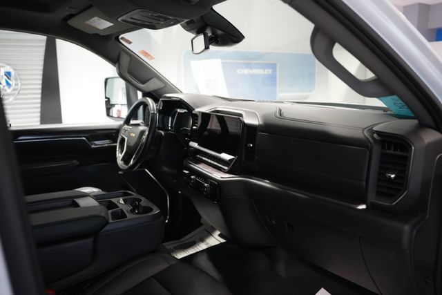 Used 2024 Chevrolet Silverado 2500 LTZ AWD/4WD image 22