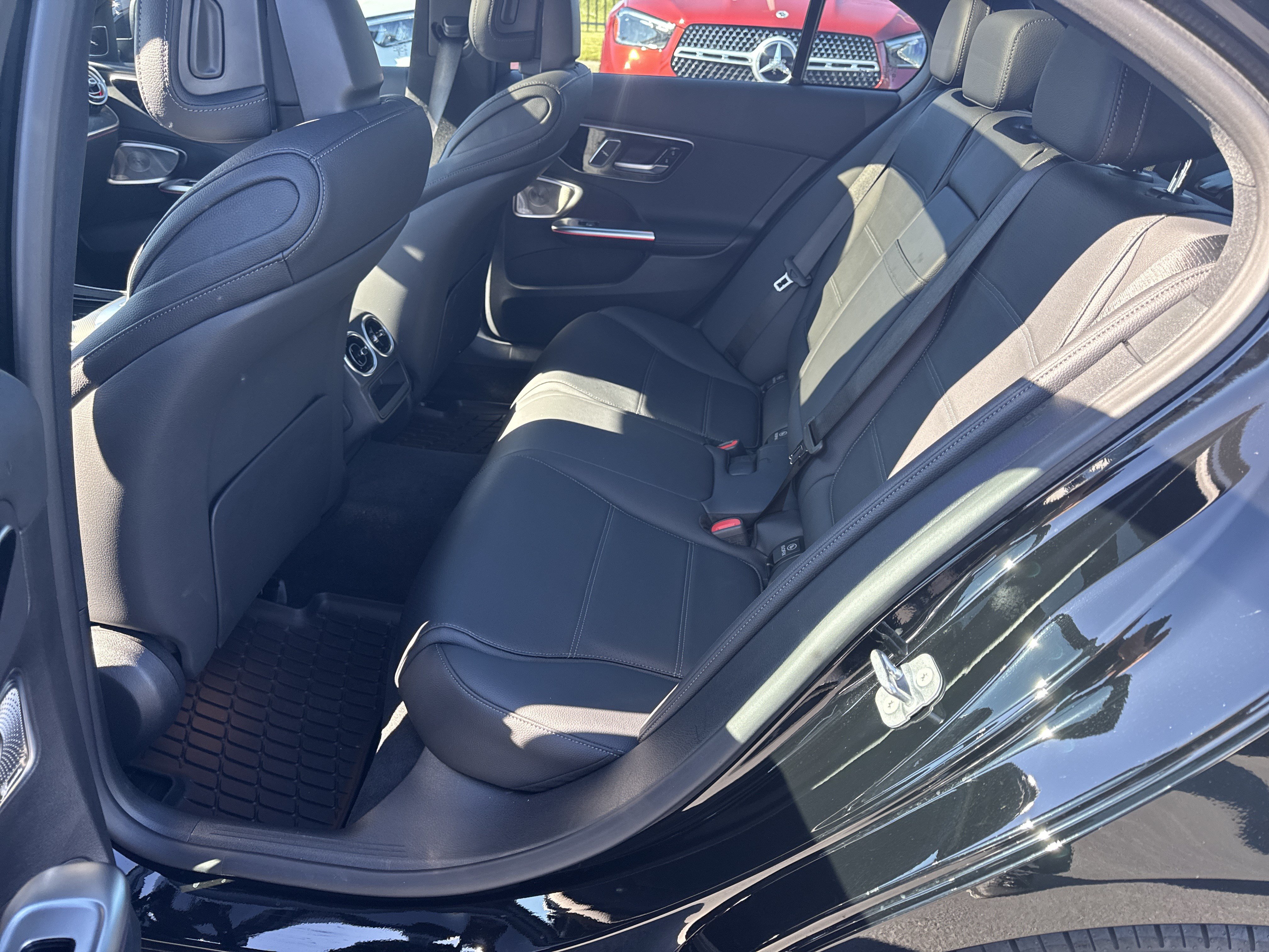 Used 2026 Mercedes-Benz C 300 Sedan image 32