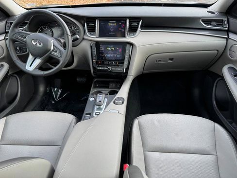 Used 2025 INFINITI QX50 Luxe image 11