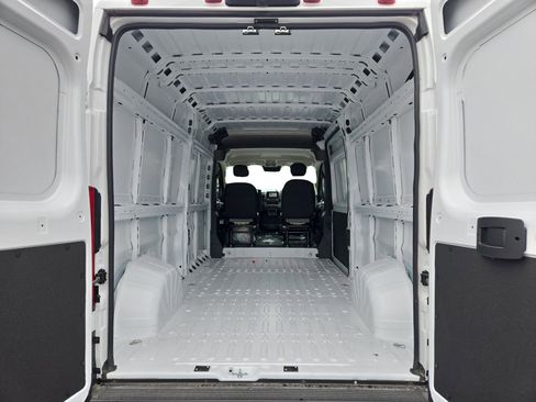 New 2026 RAM ProMaster 2500 image 16