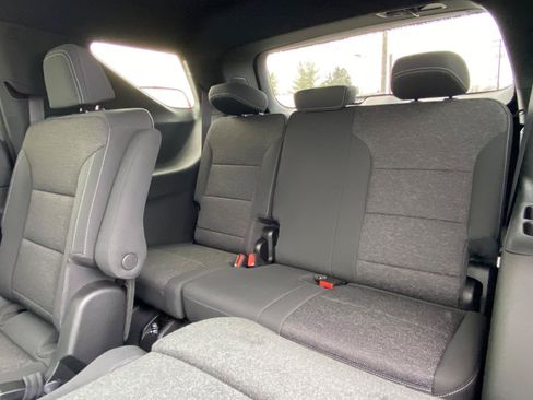 New 2026 Chevrolet Traverse LT w/ LPO, Floor Liner Package FWD image 20