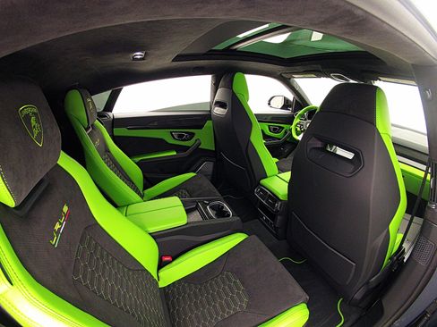 Used 2022 Lamborghini Urus AWD/4WD image 26