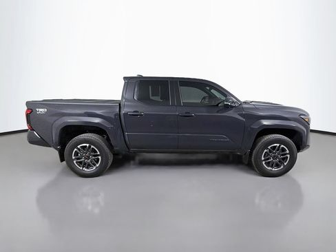 Used 2024 Toyota Tacoma TRD Sport w/ TRD Sport Upgrade Package AWD/4WD image 5