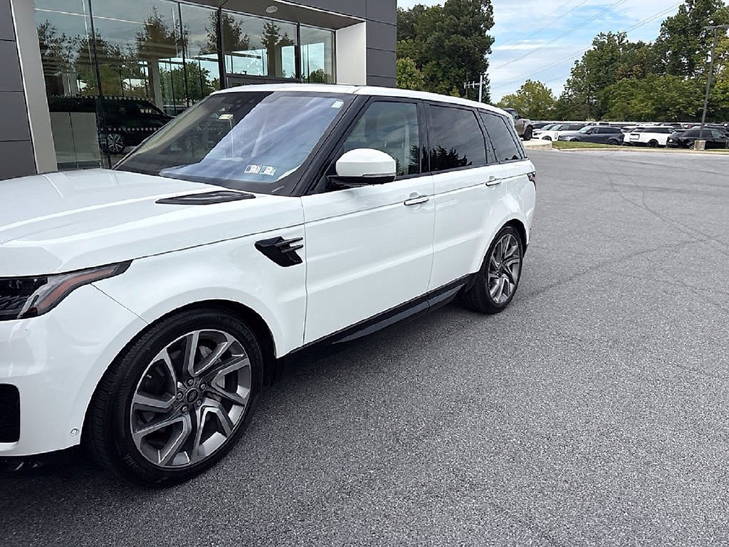 Used 2021 Land Rover Range Rover Sport HSE Silver Edition AWD/4WD image 3