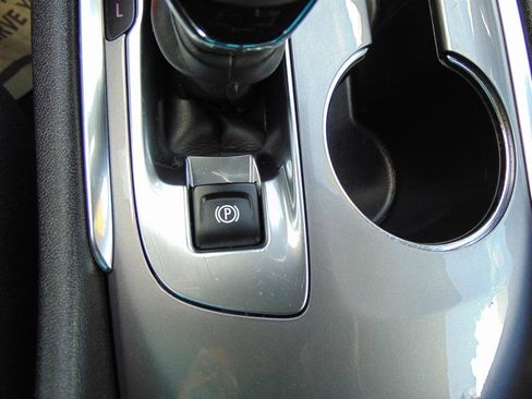 Used 2023 Chevrolet Malibu LT image 36