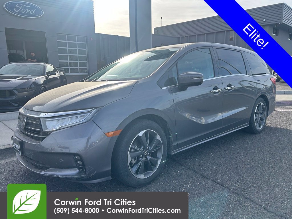 Used 2023 Honda Odyssey Elite image 3