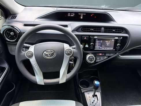 Used 2016 Toyota Prius C Persona Series FWD image 26