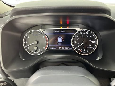 Certified 2025 Nissan Rogue SV w/ SV Premium Package FWD image 24