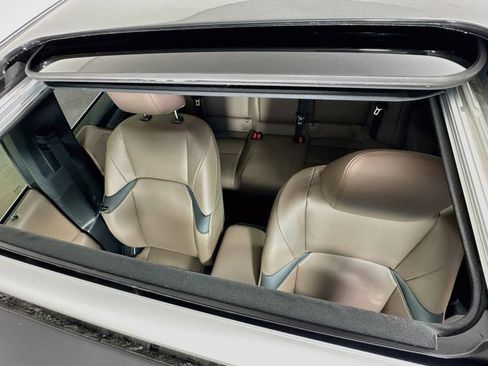 Used 2025 Lexus ES 350 w/ Premium Package FWD image 28