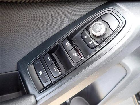 Used 2023 Subaru Crosstrek 2.0i Premium image 14