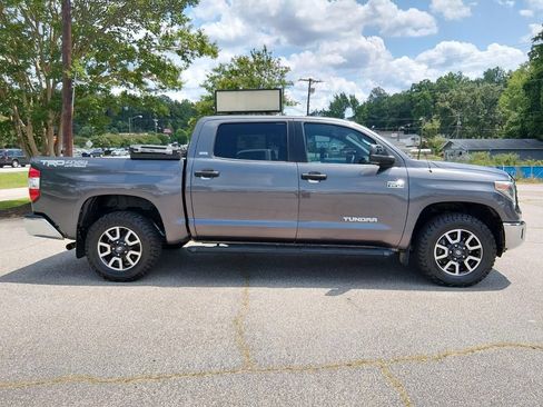 Used 2018 Toyota Tundra SR5 w/ TRD Off Road Package AWD/4WD image 3
