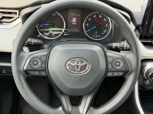 Used 2021 Toyota RAV4 XLE w/ Convenience Package AWD/4WD image 19